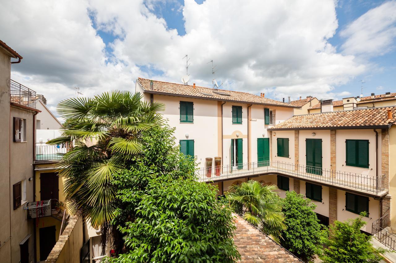 Romagnabnb Studio Mazzini Apartment Forli Bagian luar foto